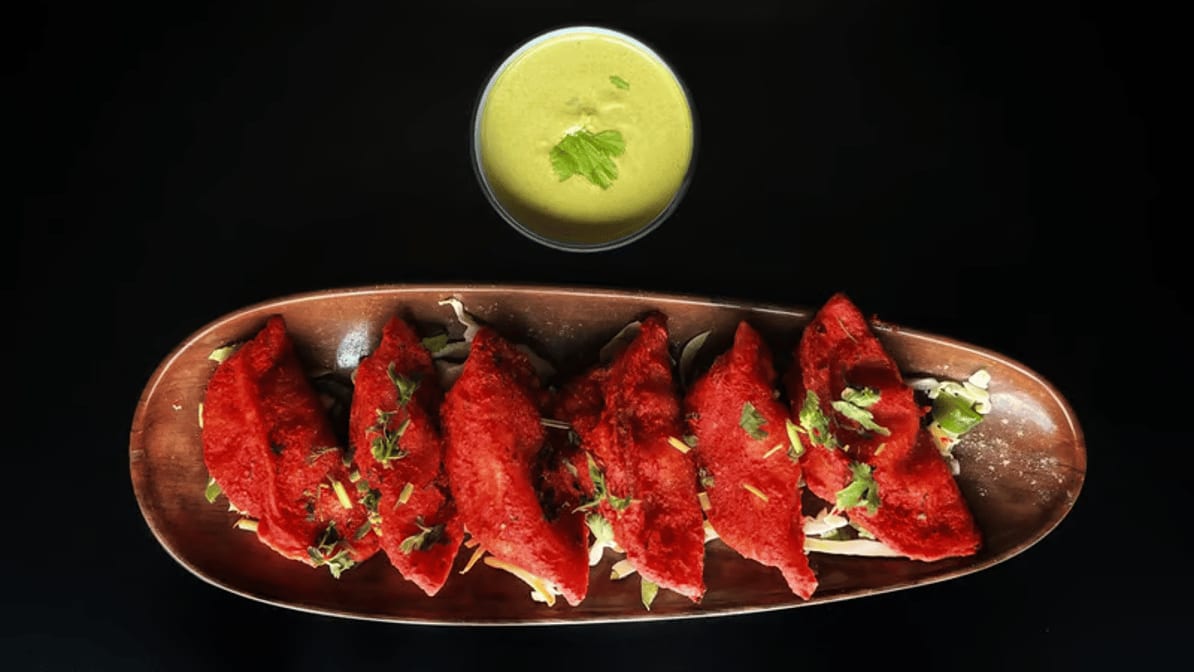 Tandoori Momos.