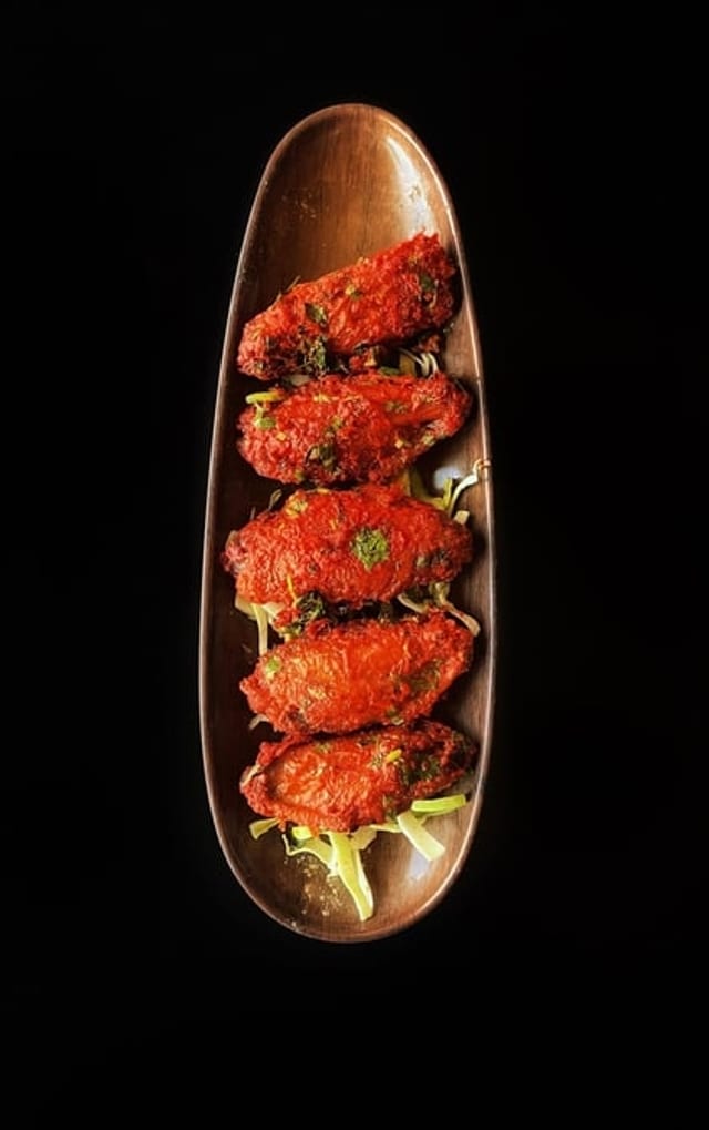 Street Style Wings.